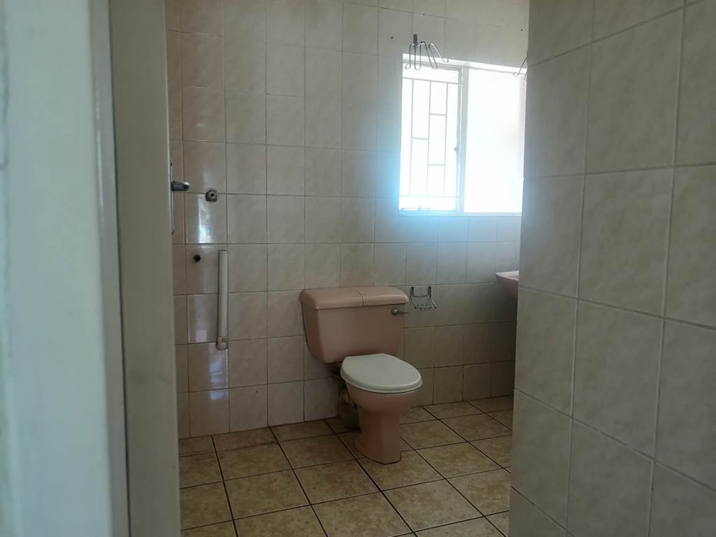 3 Bed Cluster in Kempton Park Central photo number 7