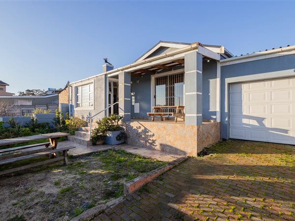 2 Bedroom House 2 Bedroom House