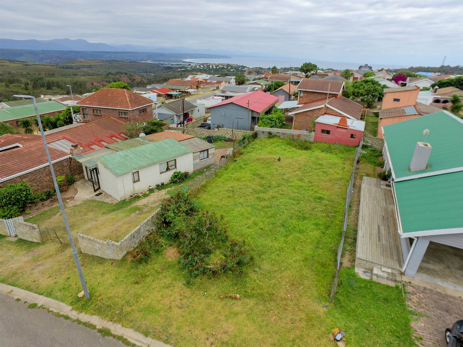 276 m² Land available in Plettenberg Bay photo number 1