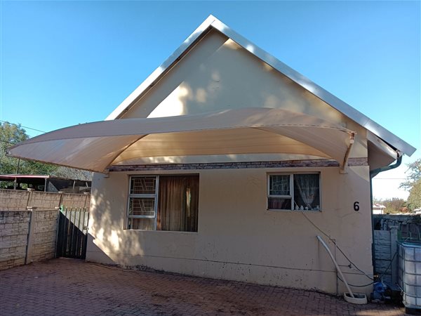 2 Bedroom Townhouse 2 Bedroom Townhouse