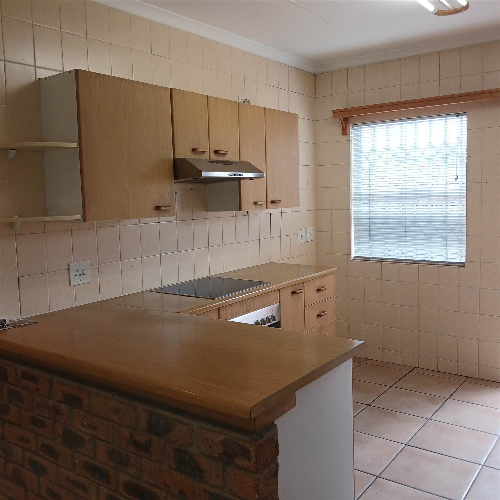 2 Bed Townhouse in Edenvale photo number 6
