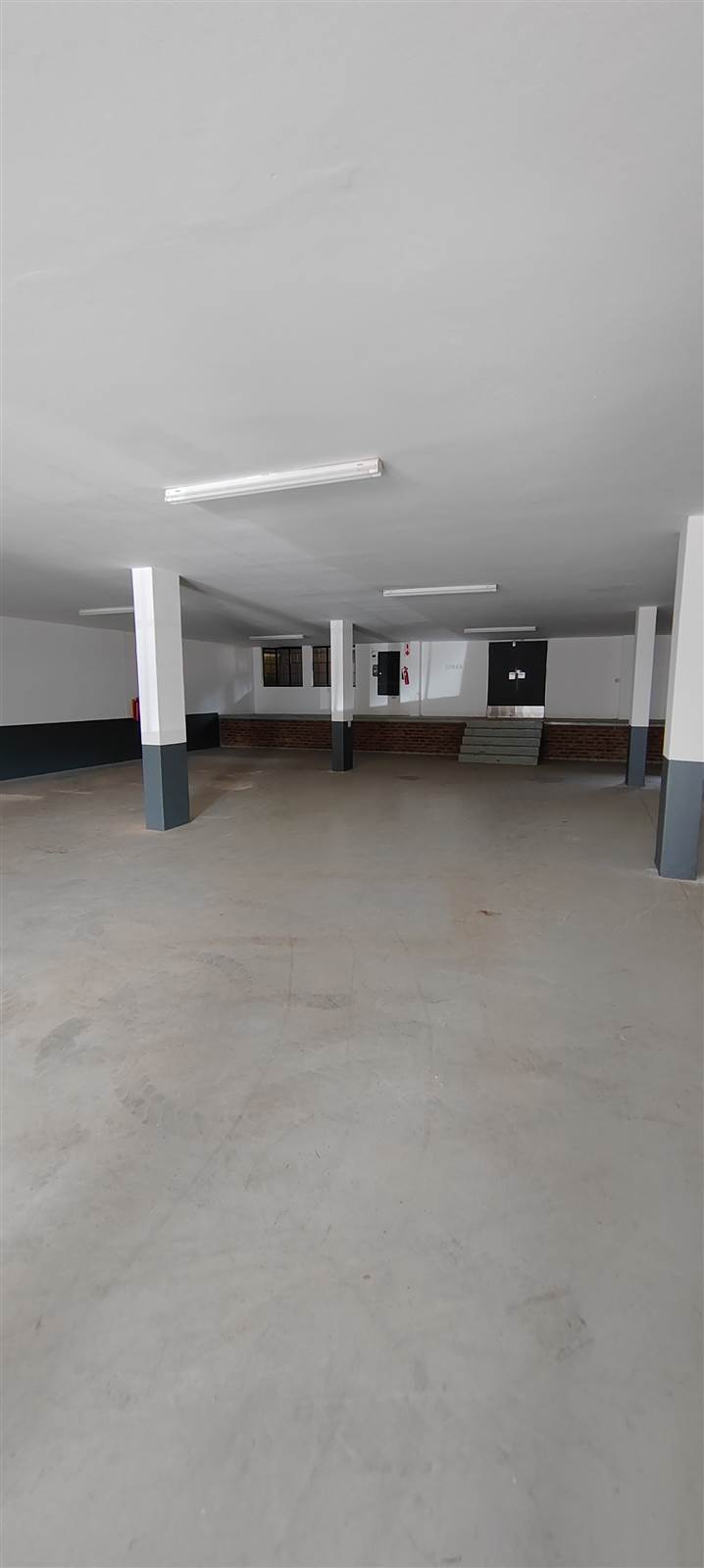 366  m² Commercial space in Silverton photo number 3