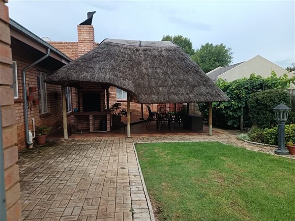 3 Bedroom House 3 Bedroom House