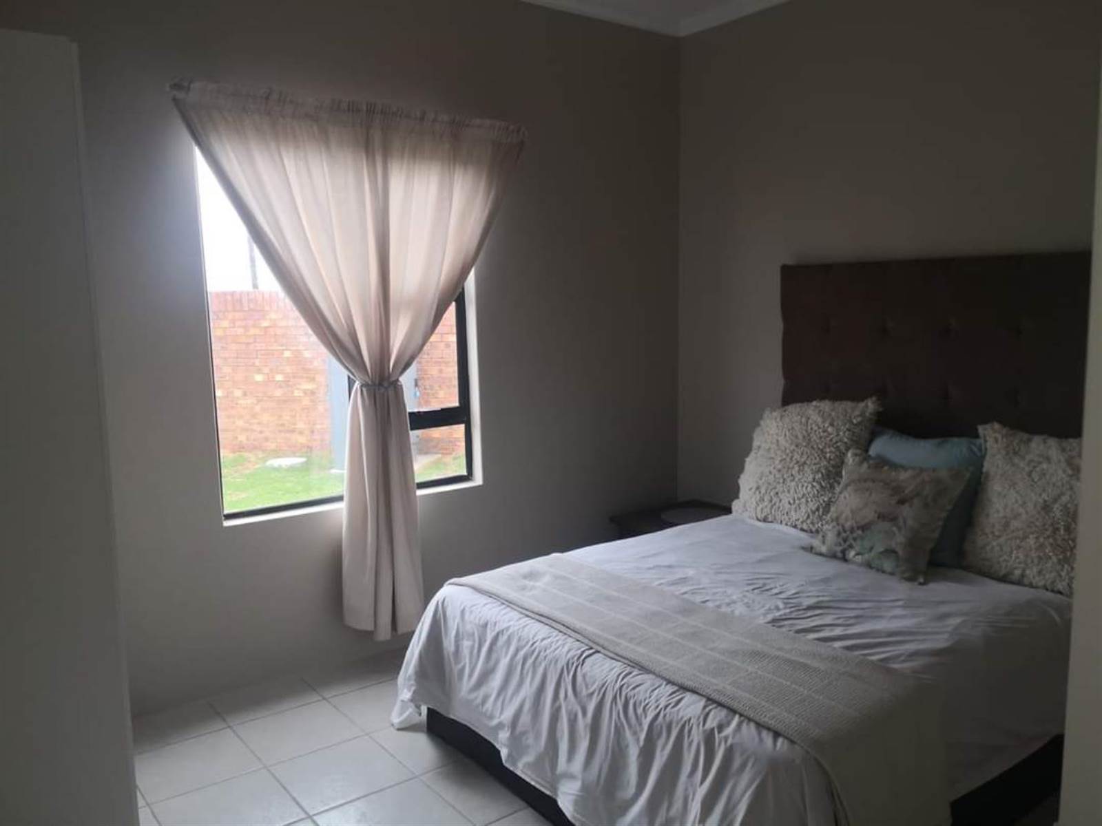 3 Bed Townhouse in Trichardt photo number 17