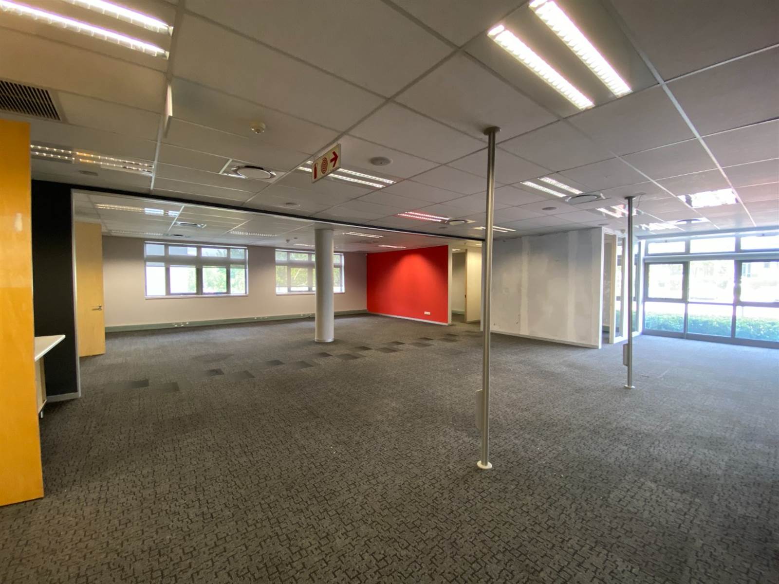 870  m² Office Space in Waterfall Estate photo number 5