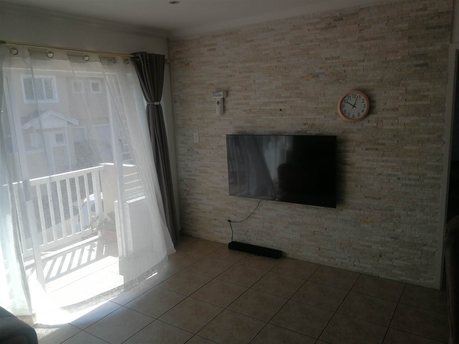 2 Bed Townhouse in Mt Edgecombe photo number 5