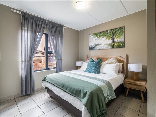2 Bed Apartment in Mooikloof Equestrian Estate