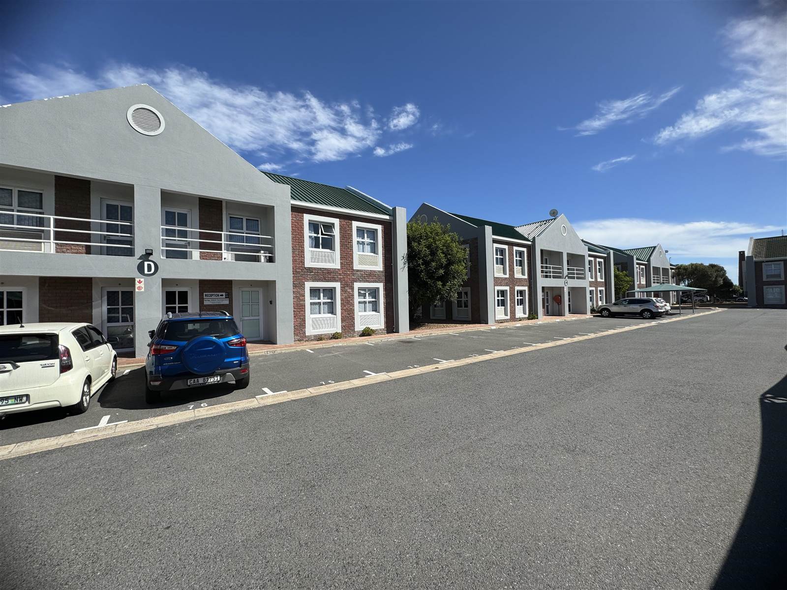 200  m² Commercial space in Milnerton photo number 2