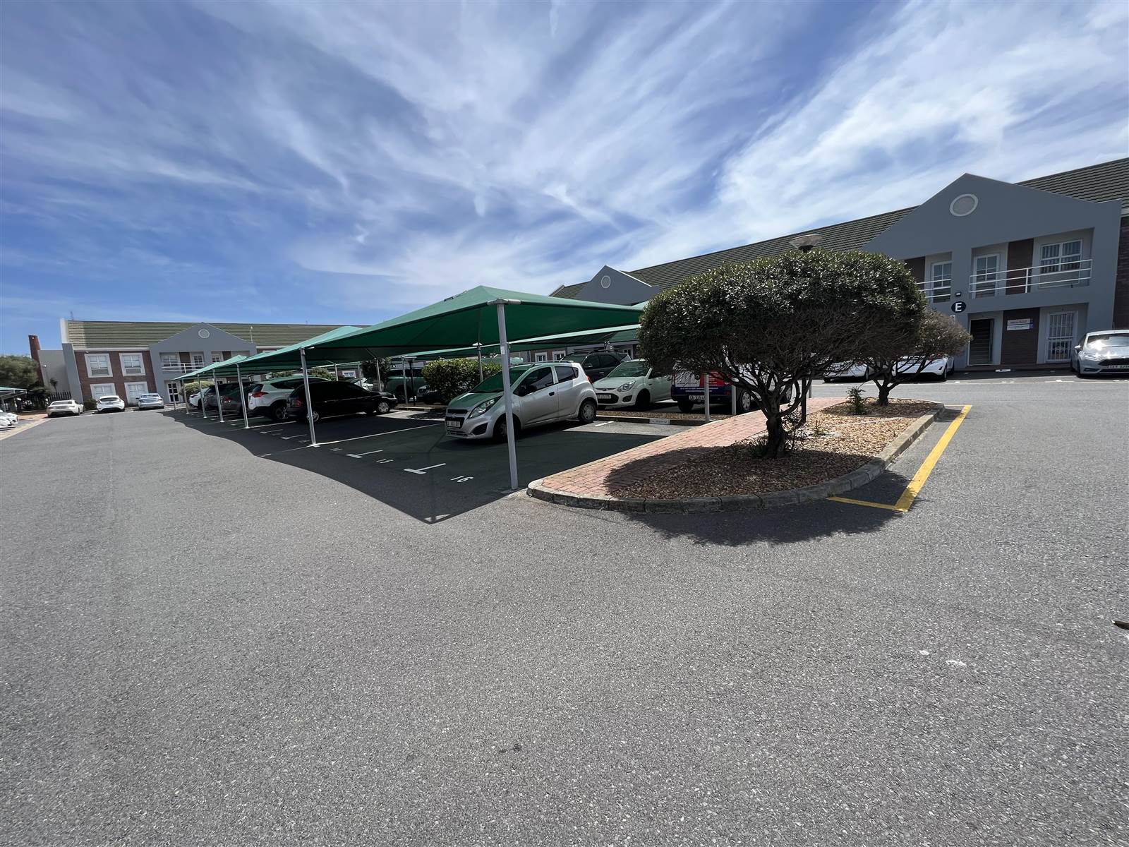 200  m² Commercial space in Milnerton photo number 3