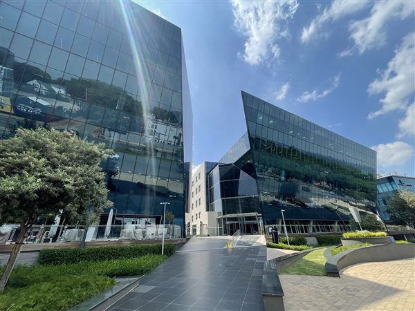 300 m² Commercial space 300 m² Commercial space