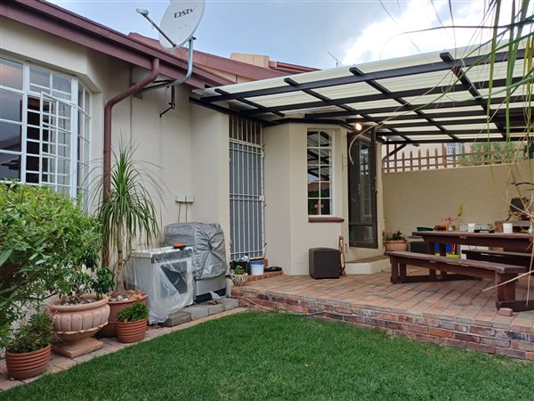 2 Bed Townhouse in Illiondale