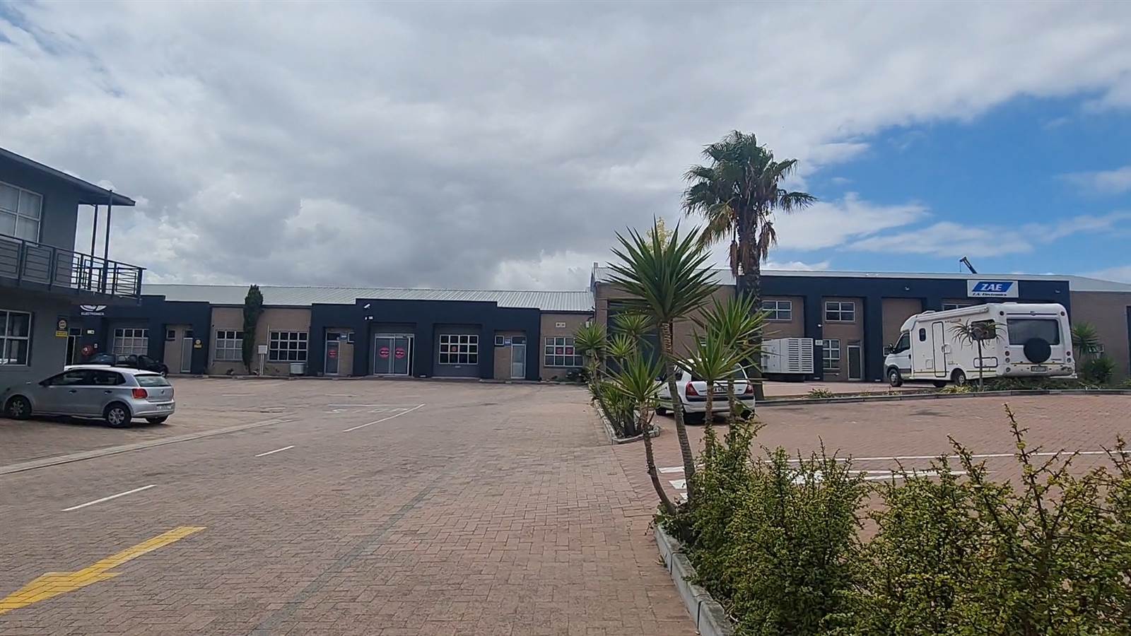 100  m² Commercial space in Milnerton photo number 11