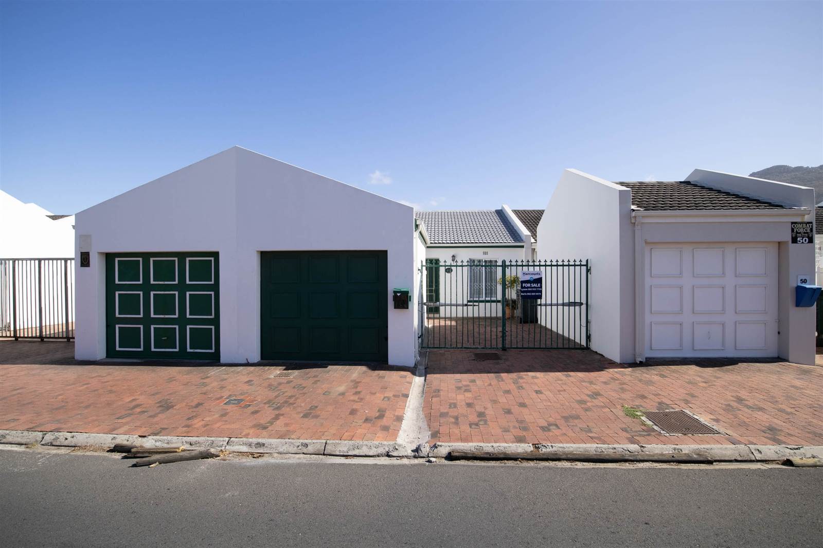 2 Bed House in Fish Hoek photo number 3