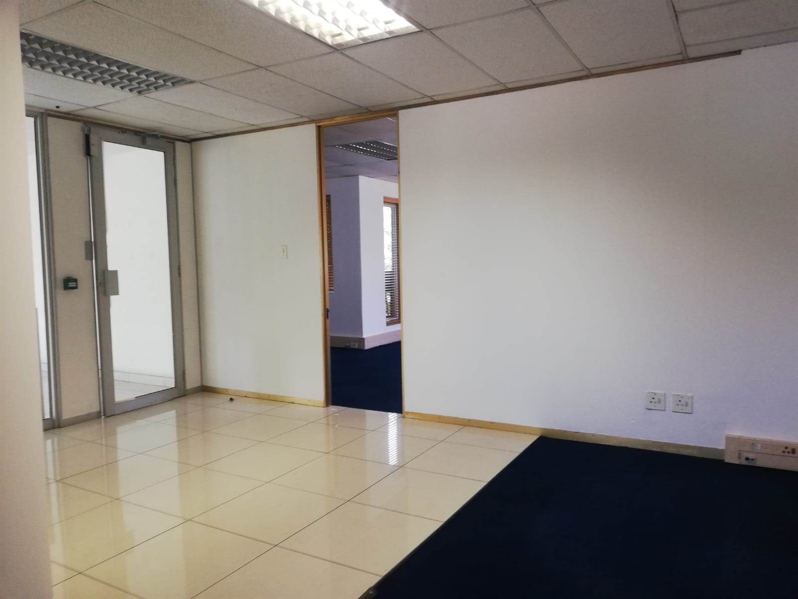 253  m² Commercial space in Woodmead photo number 11