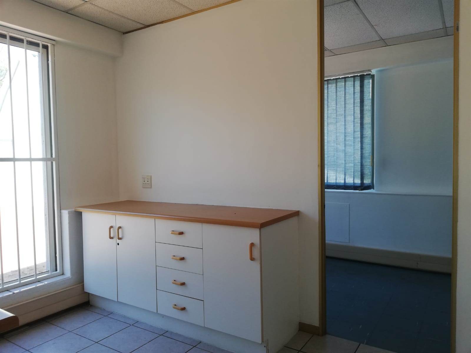 253  m² Commercial space in Woodmead photo number 22