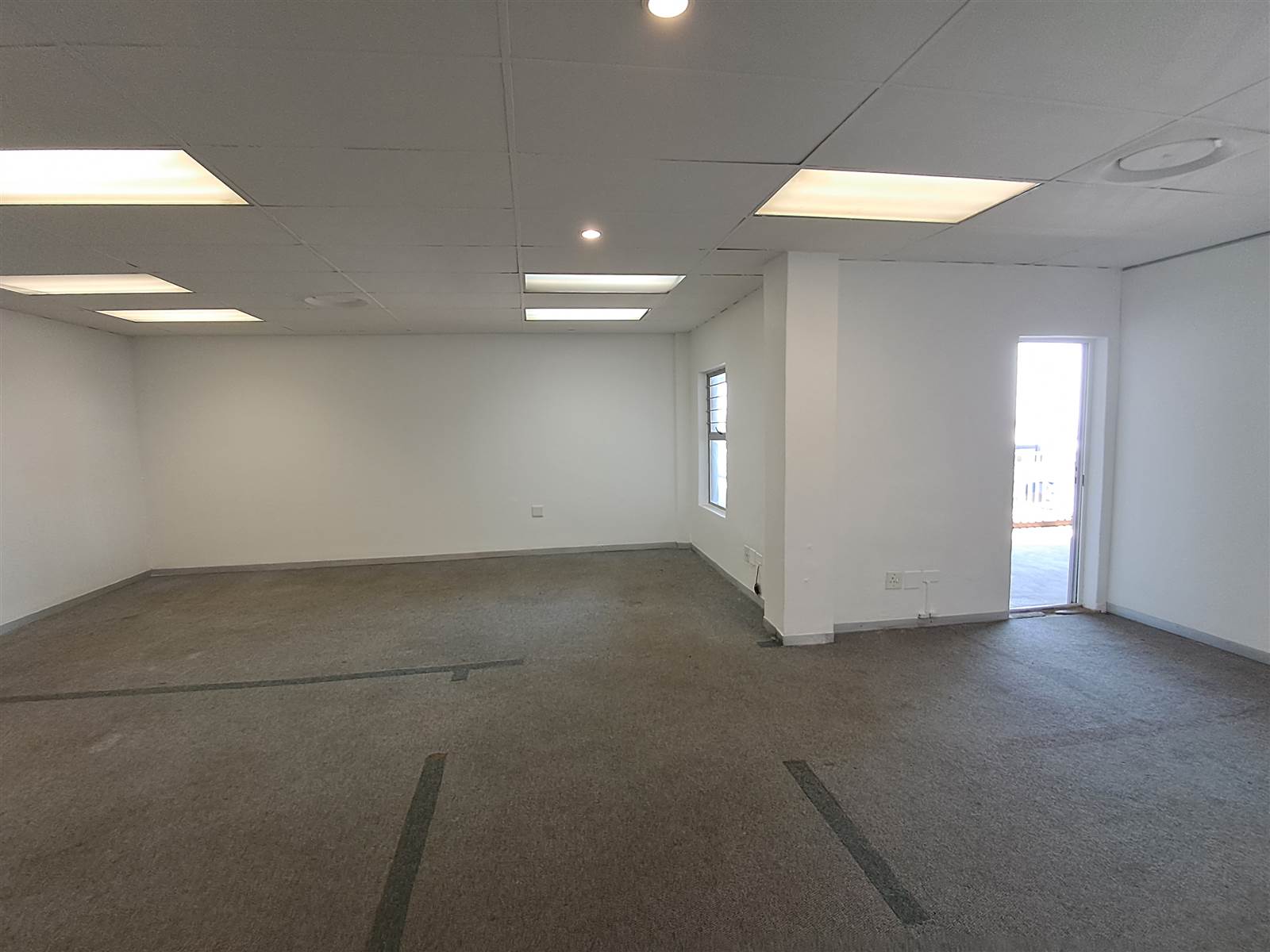 117  m² Commercial space in Kya Sands photo number 14