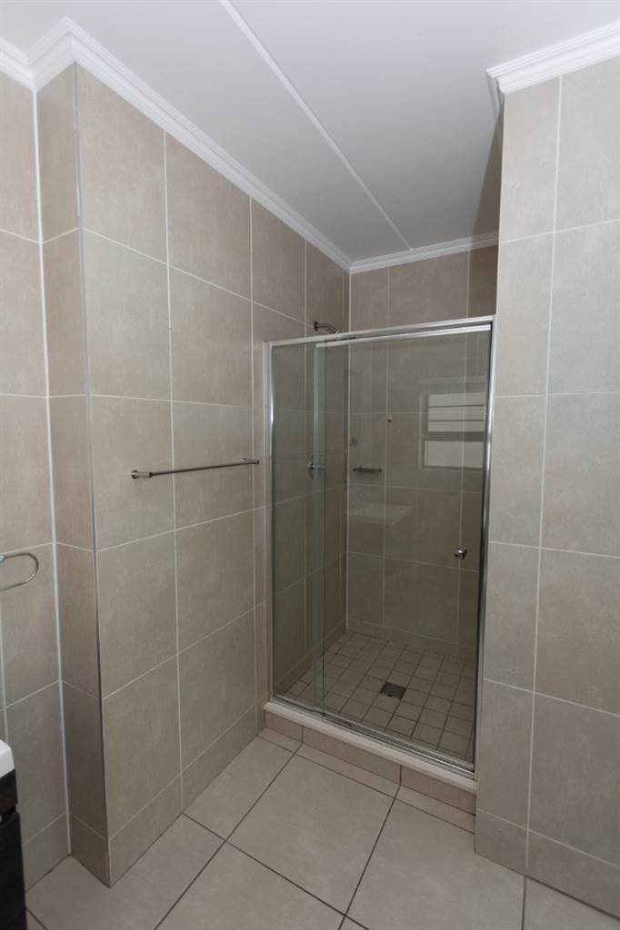 3 Bed Apartment in Modderfontein photo number 17
