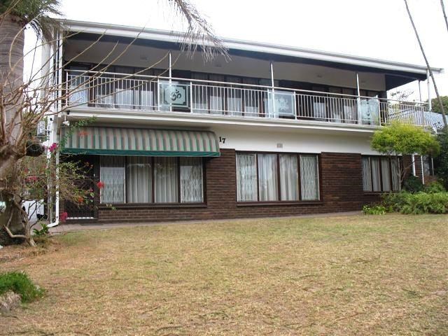 6 Bed House in Scottburgh Central photo number 2