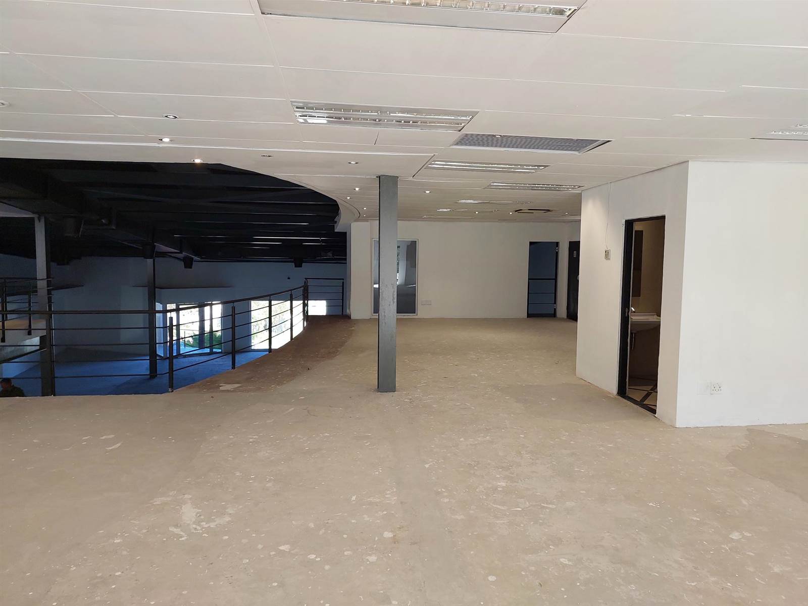991  m² Commercial space in Bryanston photo number 19