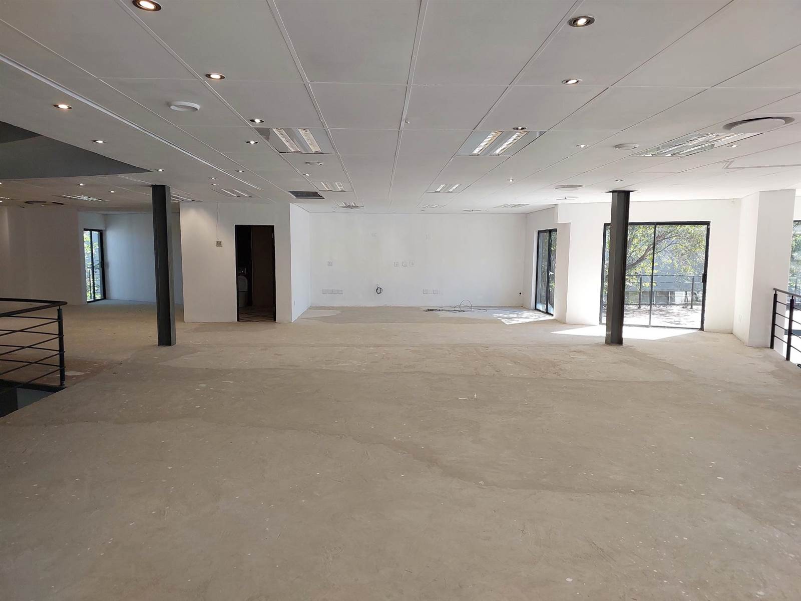 991  m² Commercial space in Bryanston photo number 24