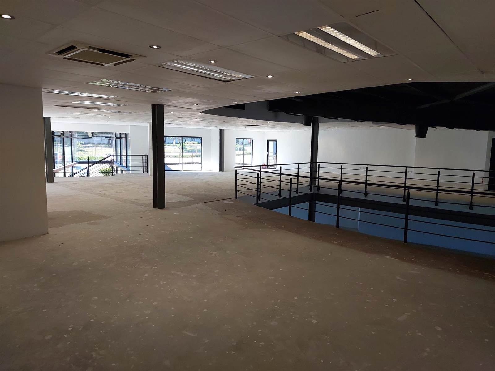 991  m² Commercial space in Bryanston photo number 16