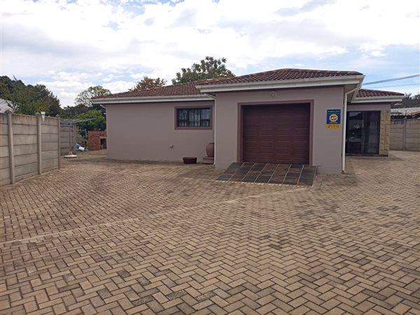 2 Bed House in Humansdorp