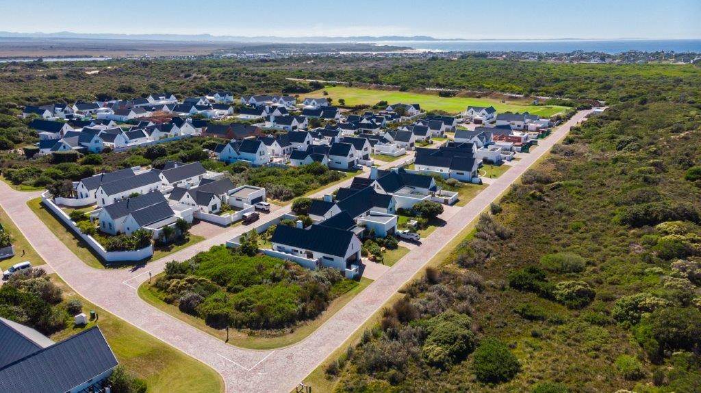 980 m² Land available in St Francis Links photo number 1