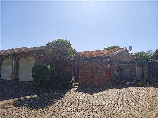 2 Bedroom Townhouse 2 Bedroom Townhouse