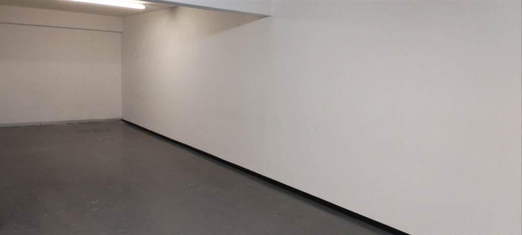 400  m² Commercial space in Stamford Hill photo number 5
