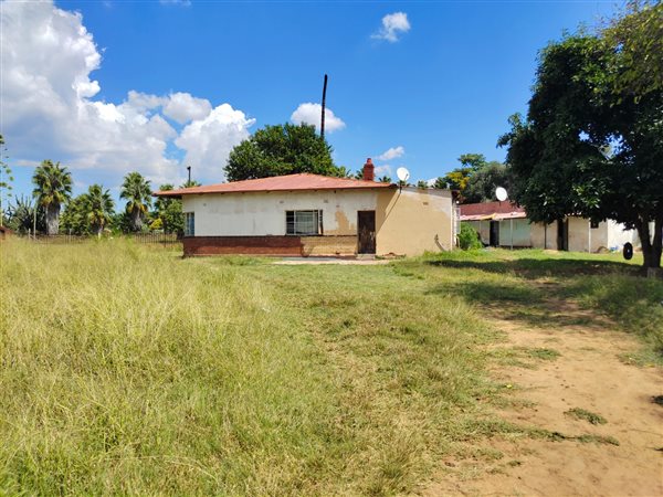 2220 m² Land available in Modimolle