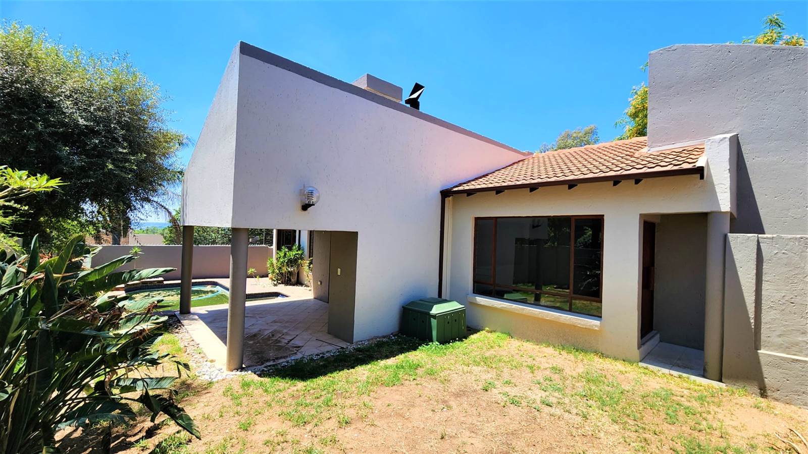 3 Bed House in Fourways photo number 15