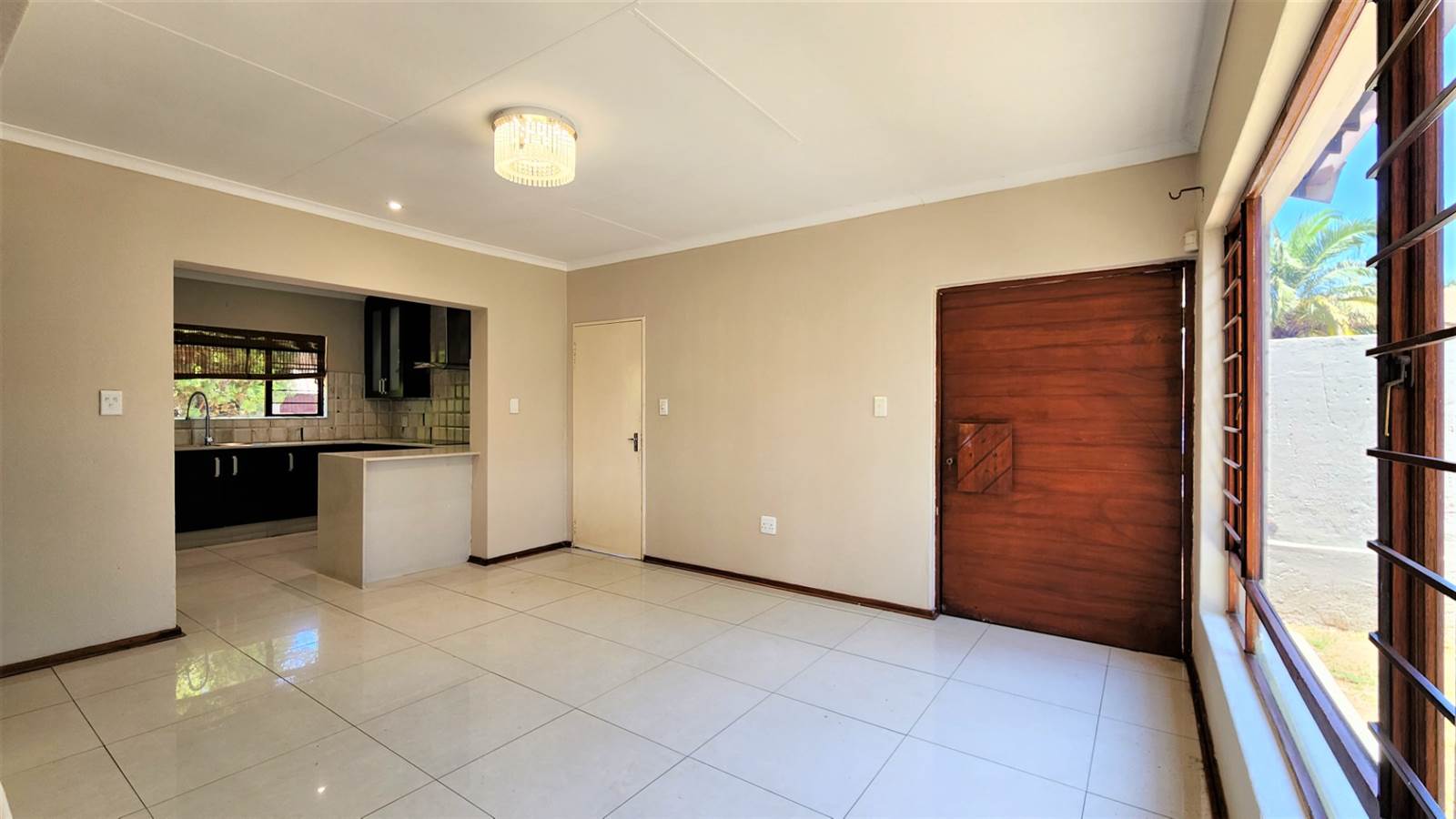 3 Bed House in Fourways photo number 9