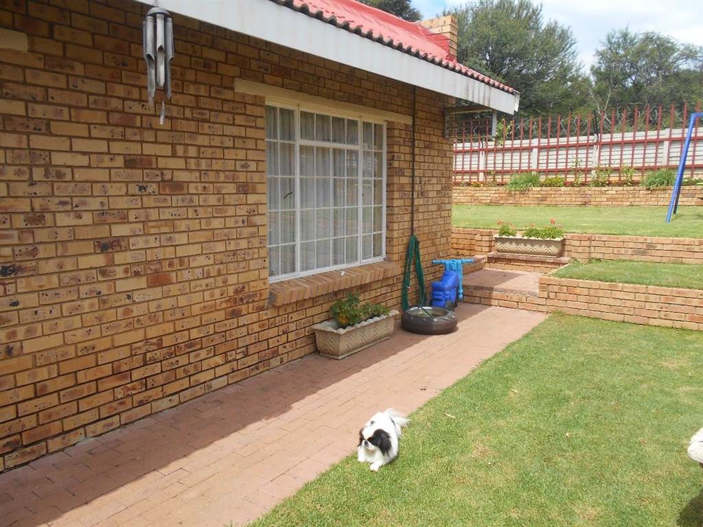 3 Bed House in Oudorp photo number 24