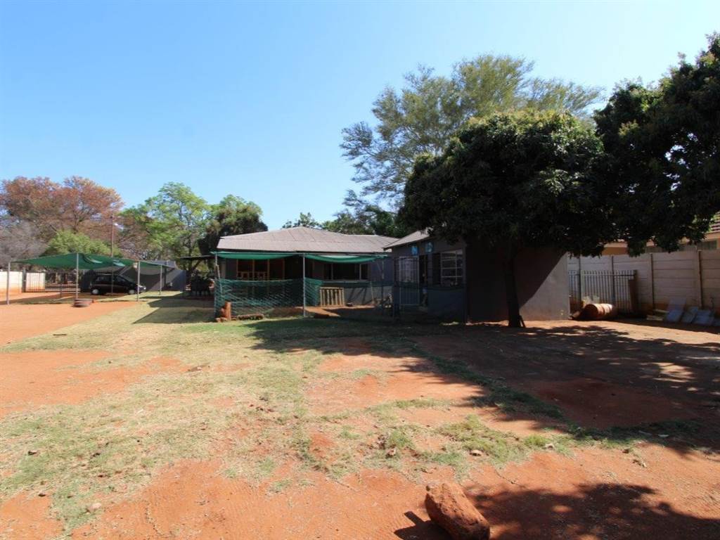 4 Bed House in Mookgophong (Naboomspruit) photo number 28