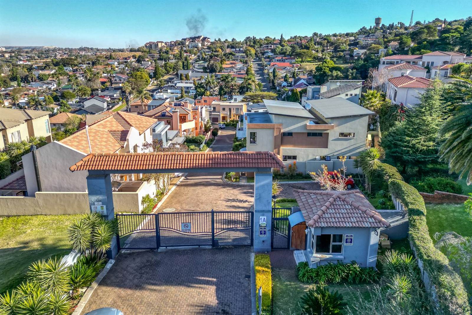 446 m² Land available in Northcliff photo number 1