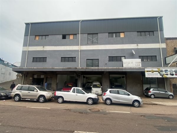 400  m² Commercial space in Stamford Hill
