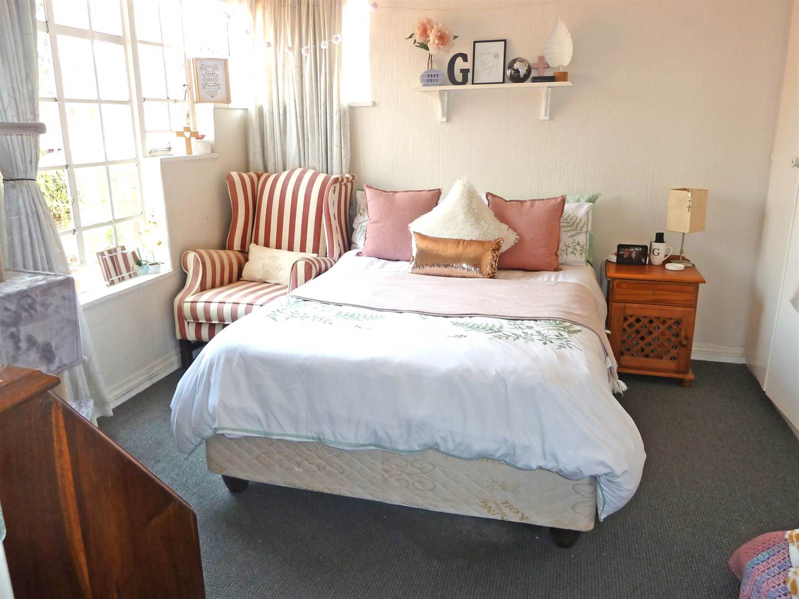 3 Bed Townhouse in Corlett Gardens photo number 20