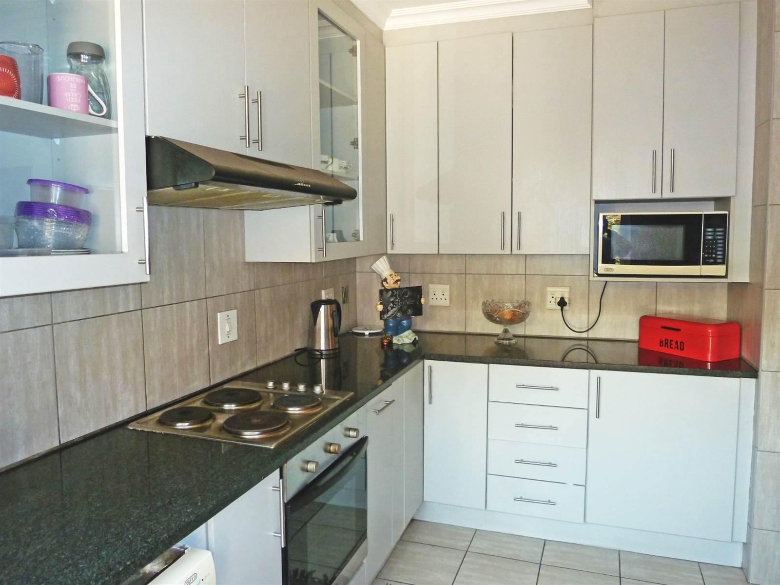 3 Bed Townhouse in Corlett Gardens photo number 15