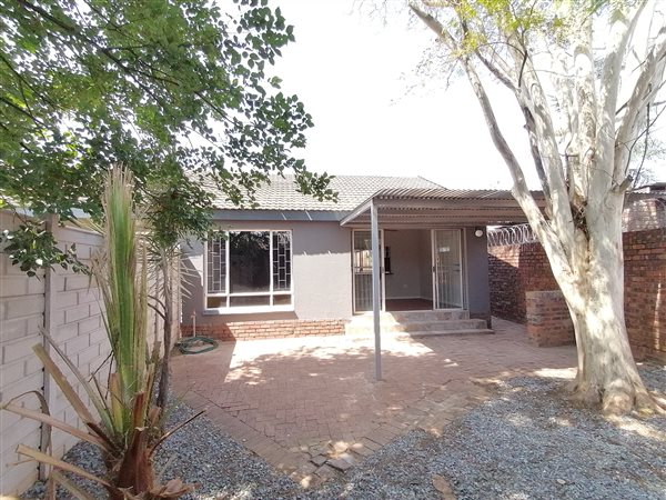 1 Bedroom Garden Cottage 1 Bedroom Garden Cottage