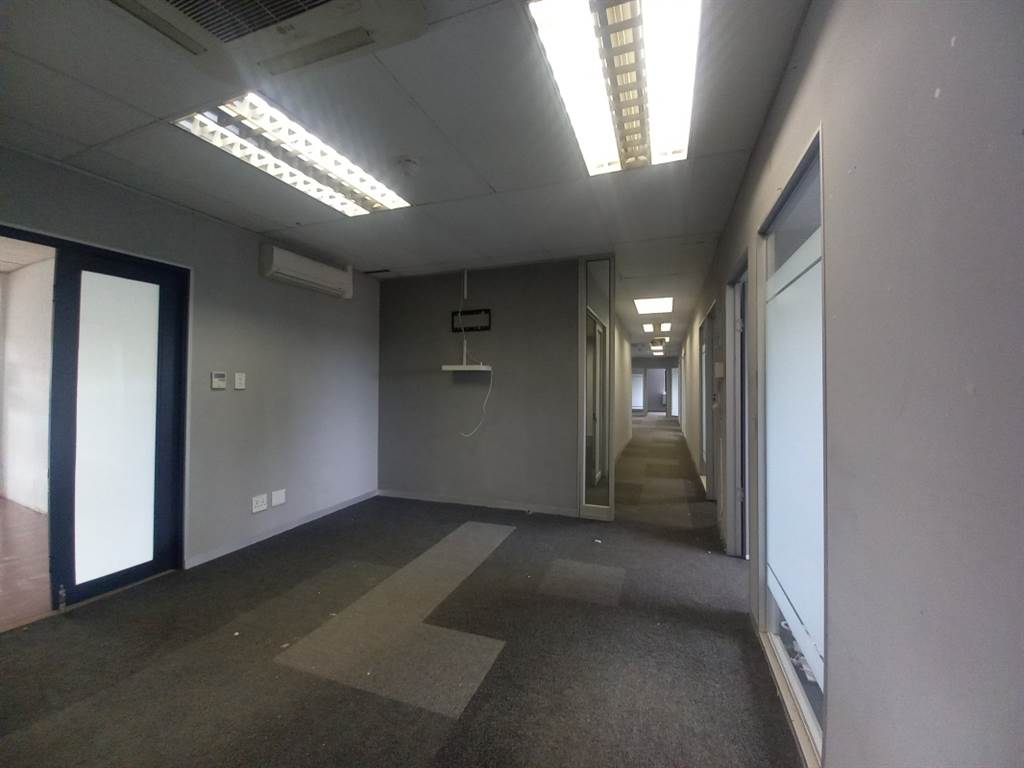224  m² Office Space in Hatfield photo number 4