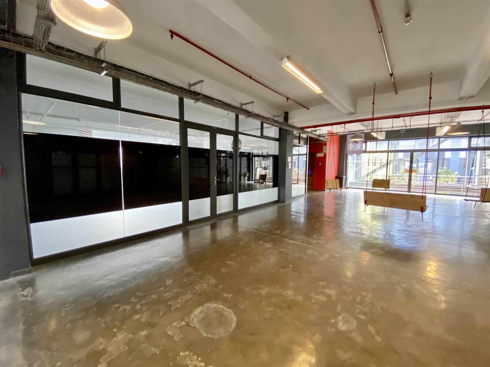 117  m² Commercial space in Woodstock photo number 20