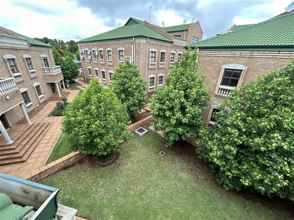 700 m² Office Space 700 m² Office Space