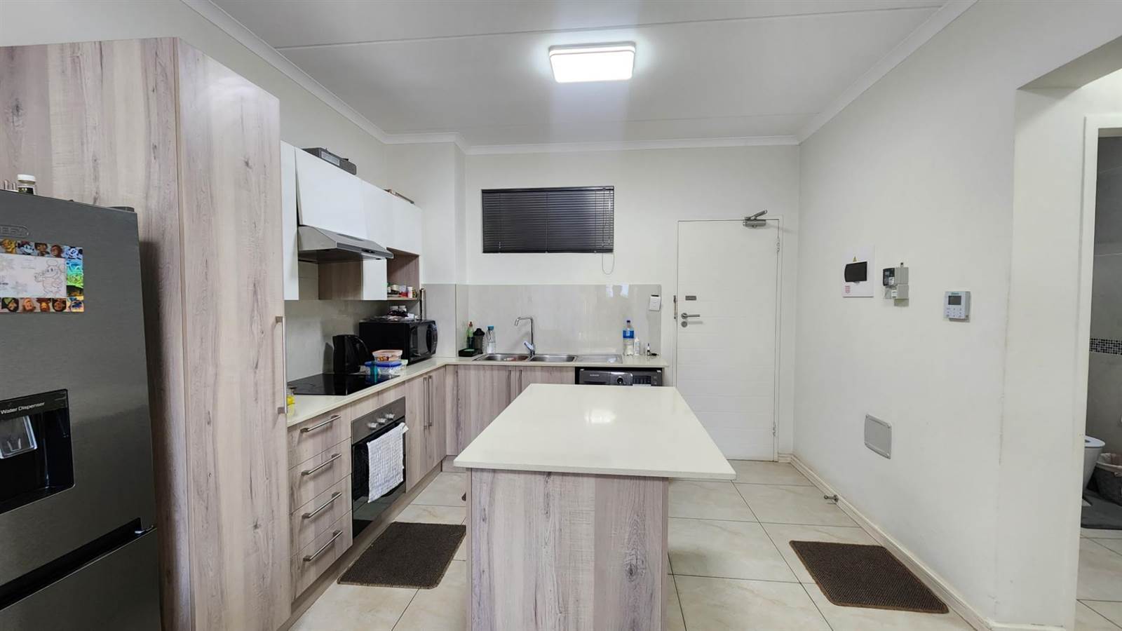 1 Bed Apartment in Sundowner photo number 7