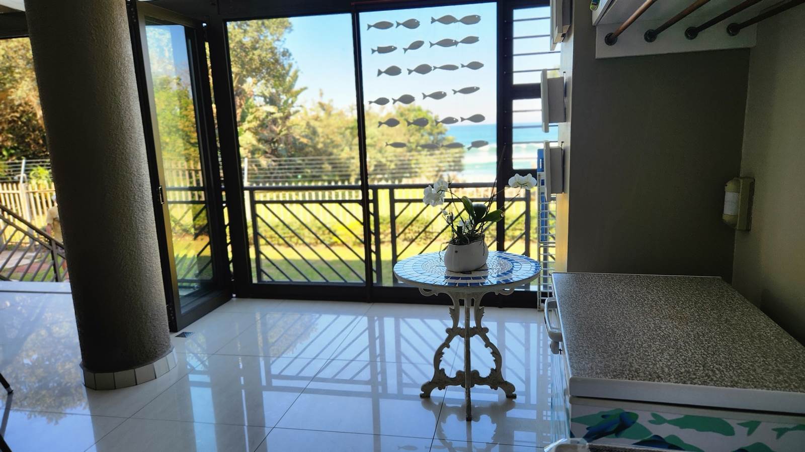 4 Bed Apartment in Shelly Beach photo number 4