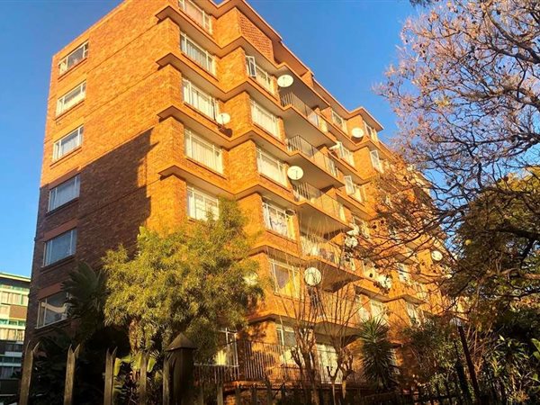 3 Bed Apartment in Sunnyside
