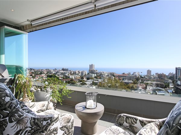 3 Bed Apartment in Sea Point