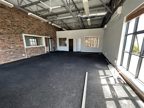 150  m² Office Space in Westlake