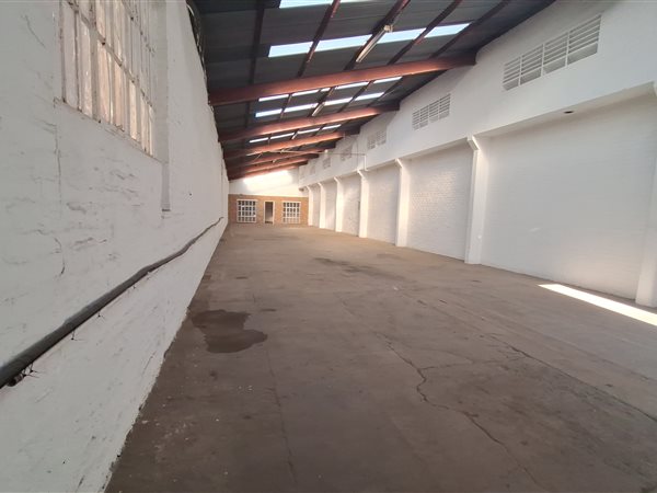 274  m² Industrial space