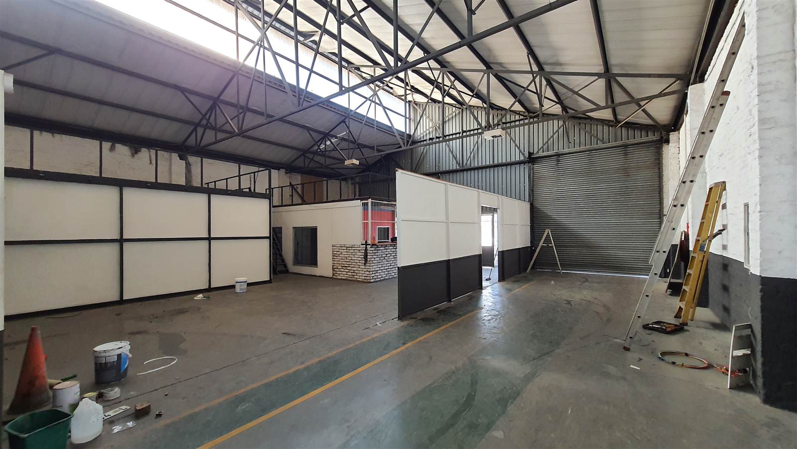 3288  m² Industrial space in Sebenza photo number 5