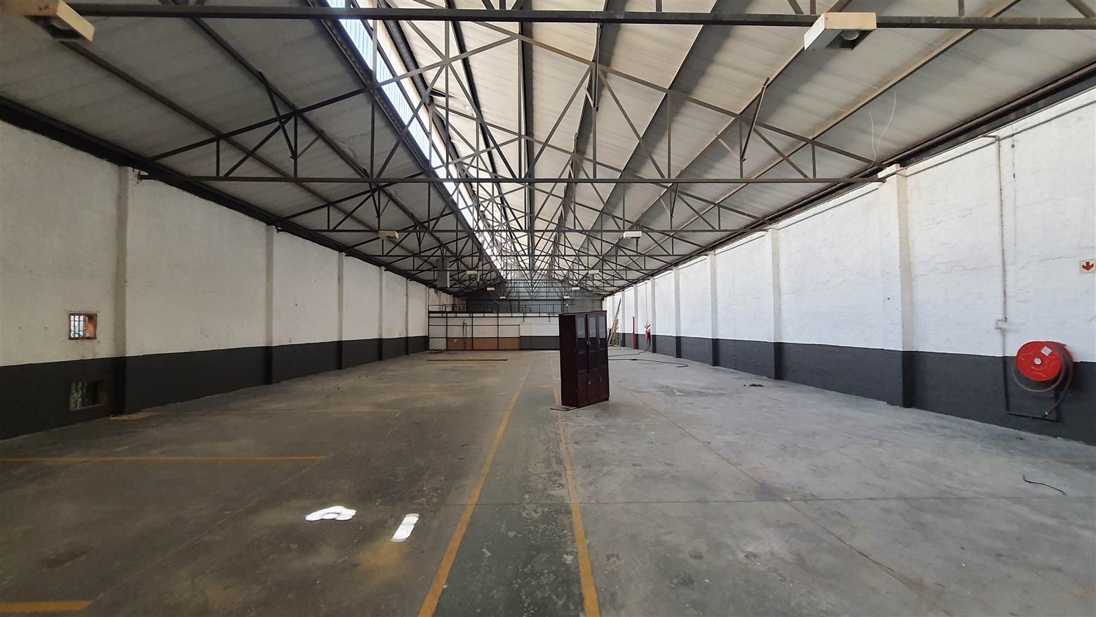 3288  m² Industrial space in Sebenza photo number 10